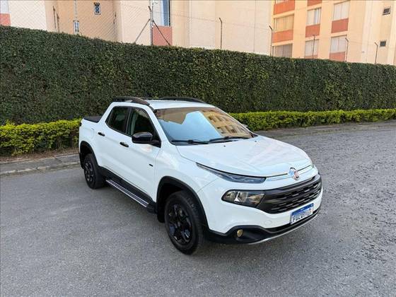 FIAT TORO 2.0 16V TURBO DIESEL FREEDOM 4WD MANUAL